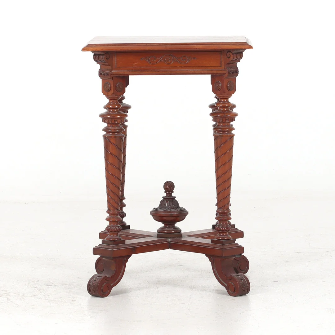 LAMPBORD, nyrenässans, 1800-talets slut. — Tables — Stadsauktion Sundsvall