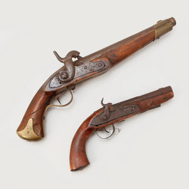 SLAGLÅSPISTOLER, 2 st, 1800-tal.