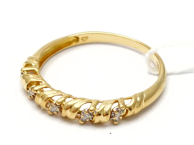 Ring 18K 1,5g Ø17¾ med åttkantslipade diamanter 5xca.0,005ct