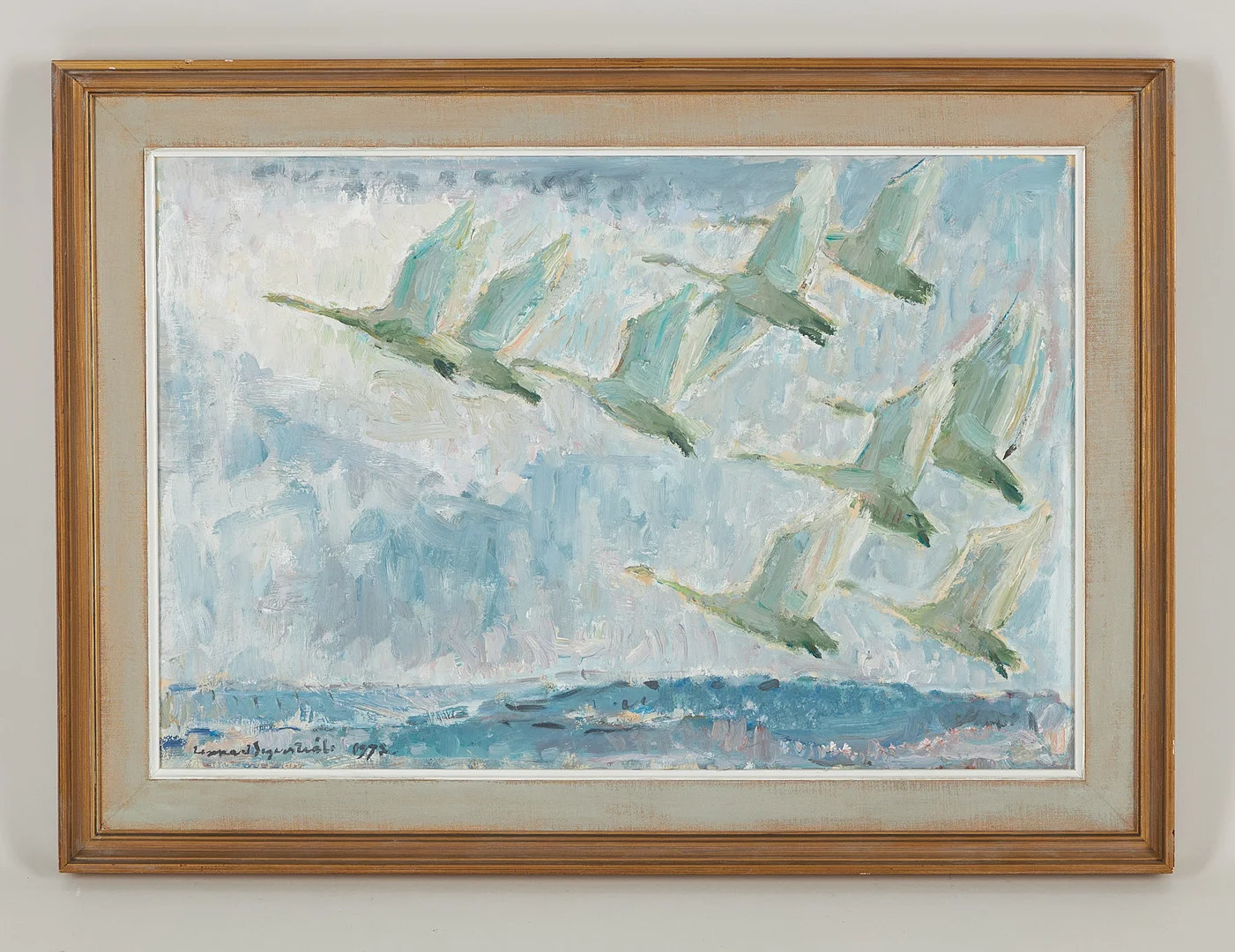 LENNART SEGERSTRÅLE. Sträckande svanar, signerad samt daterad 1972, olja på pannå. — Paintings — Stockholms Auktionsverk Helsinki