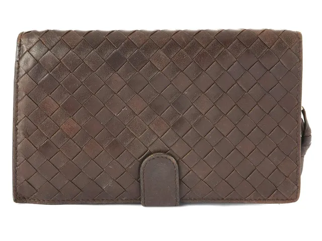 PLÅNBOK, BOTTEGA VENETA, Intrecciato, brunt flätat läder, 8 kontokortsfack, mynt, sedel, slitage.