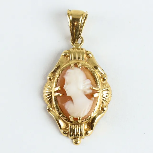 CAMÉHÄNGE 18 k.