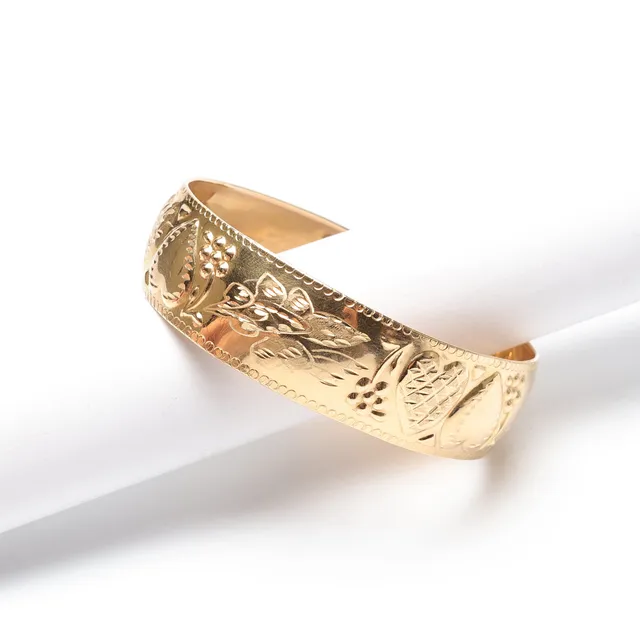 Stel ARMRING, 18K, Guld, vikt cirka 11,8 gram.
