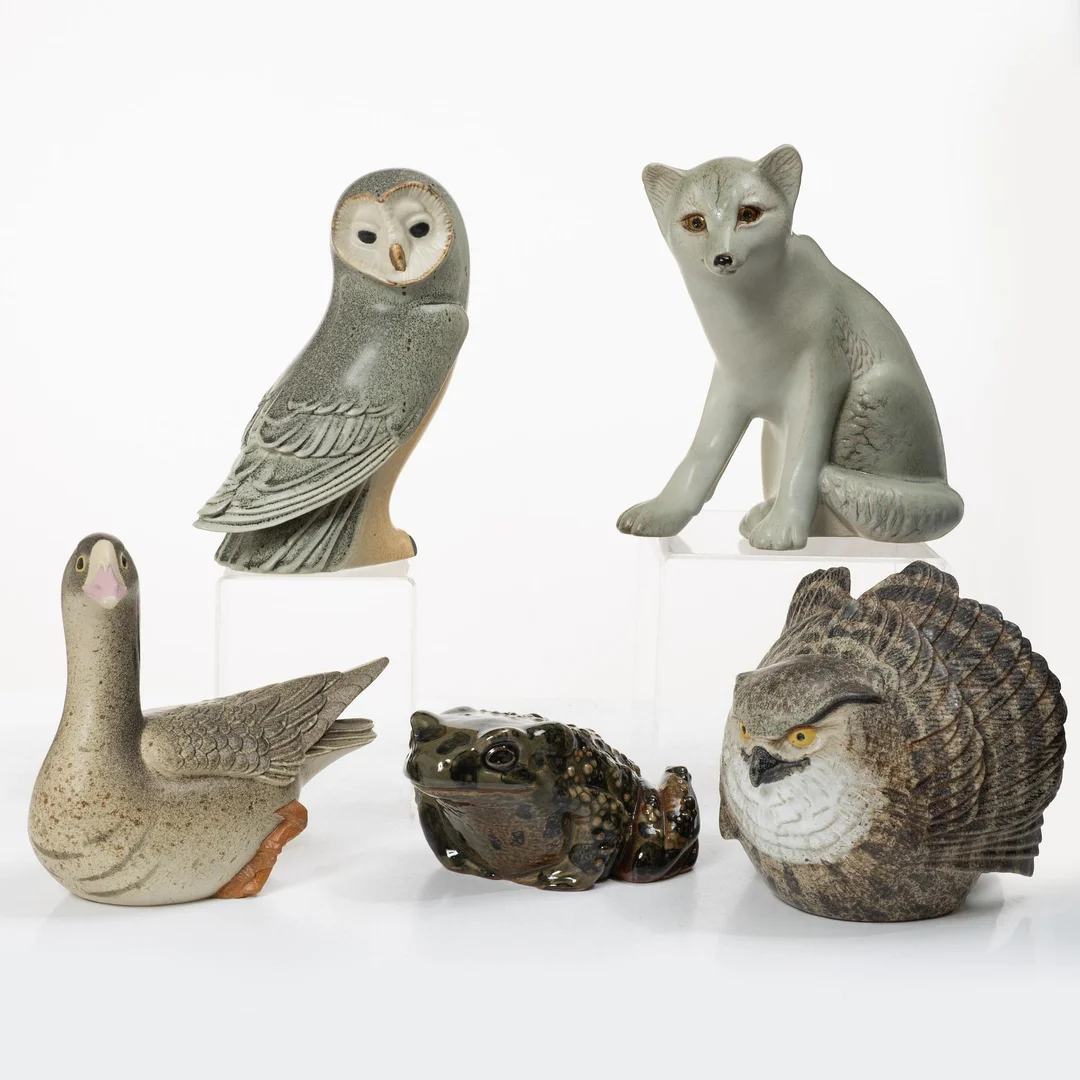 Paul Hoff, figuriner, 5 st, Gustavsberg för NK, Nordiska Kompaniet i samarbete med WWF. — Design/Keramik — Bukowskis