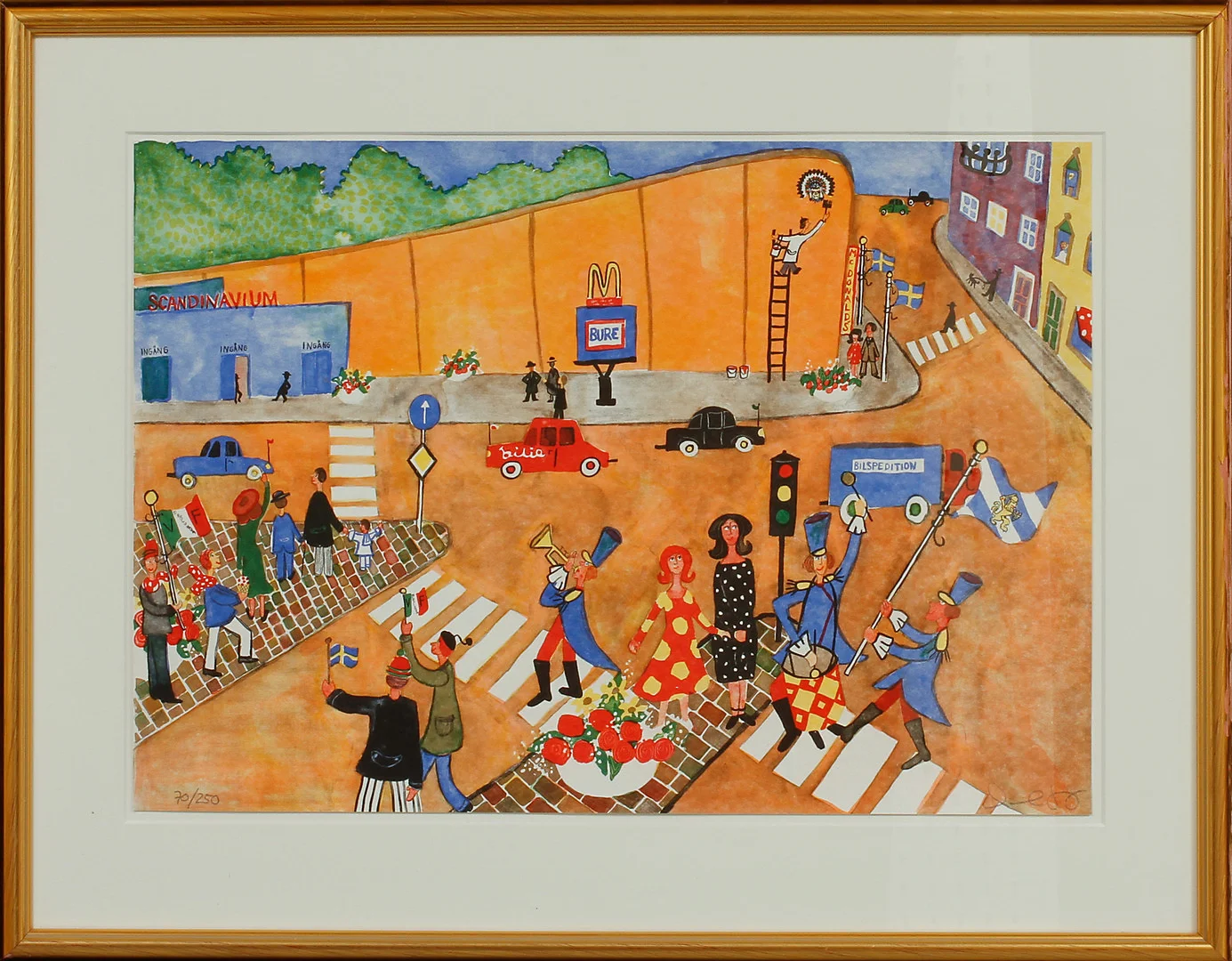MARIKA LANG. Parad vid Scandinavium. Färglitografi, signerad och numrerad 70/250. — Engravings & Prints — Göteborgs Auktionsverk