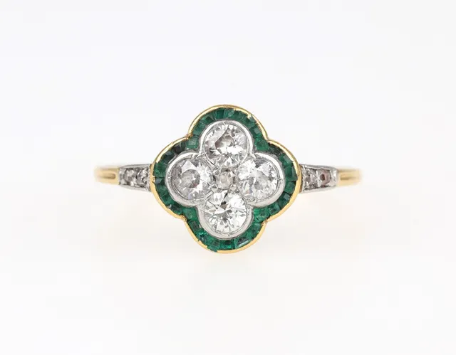 Art Deco diamond and emerald ring, approx. 1920-30s