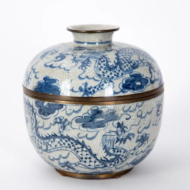 Chinesische Deckelschale mit Ge-Glasur, Chenghua-Marke, 20. Jh.