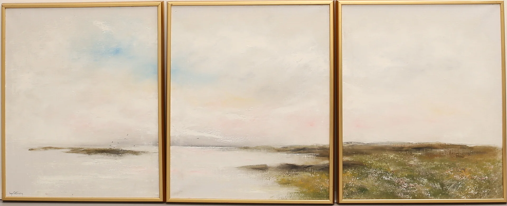 INGE PETTERSSON. Olja på duk, triptyk (3 delar), signerad. — Paintings — RA Auktionsverket Norrköping