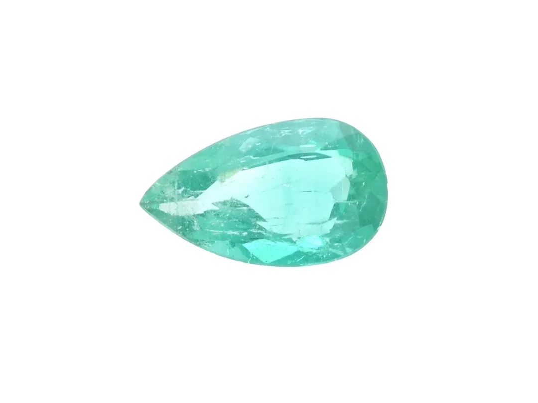 SMARAGD, smaragdslipad, 0,75 ct, nagg. — Ädelstenar/Smaragder — Kaplans