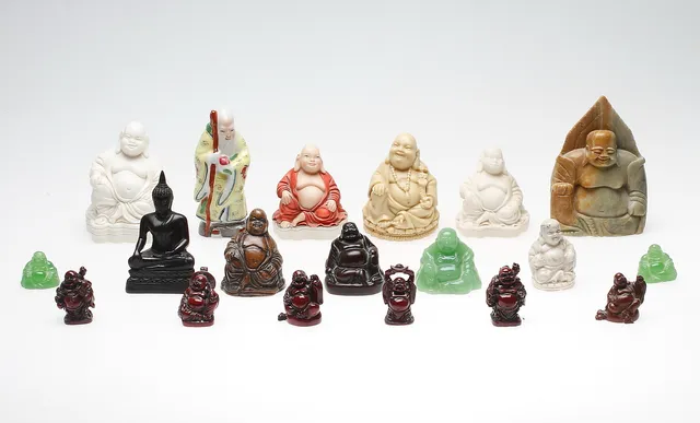 BUDDHA SAMLING, 19 st, olika material, 1900-tal.