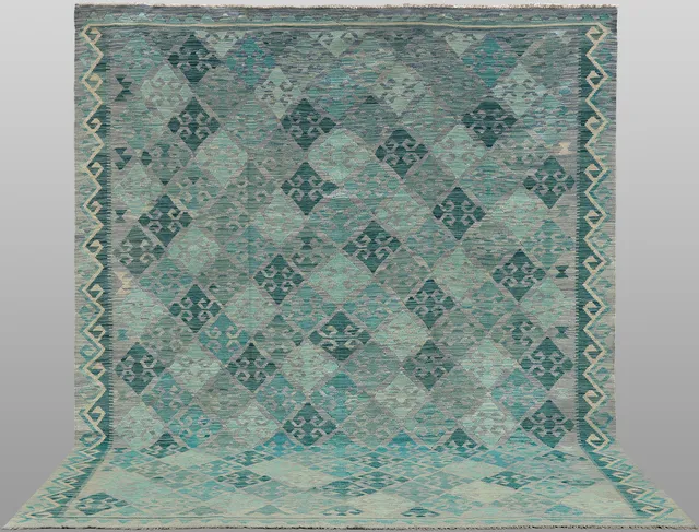 ORIENTMATTA. Kelim klassisk design, 298 x 256 cm.
