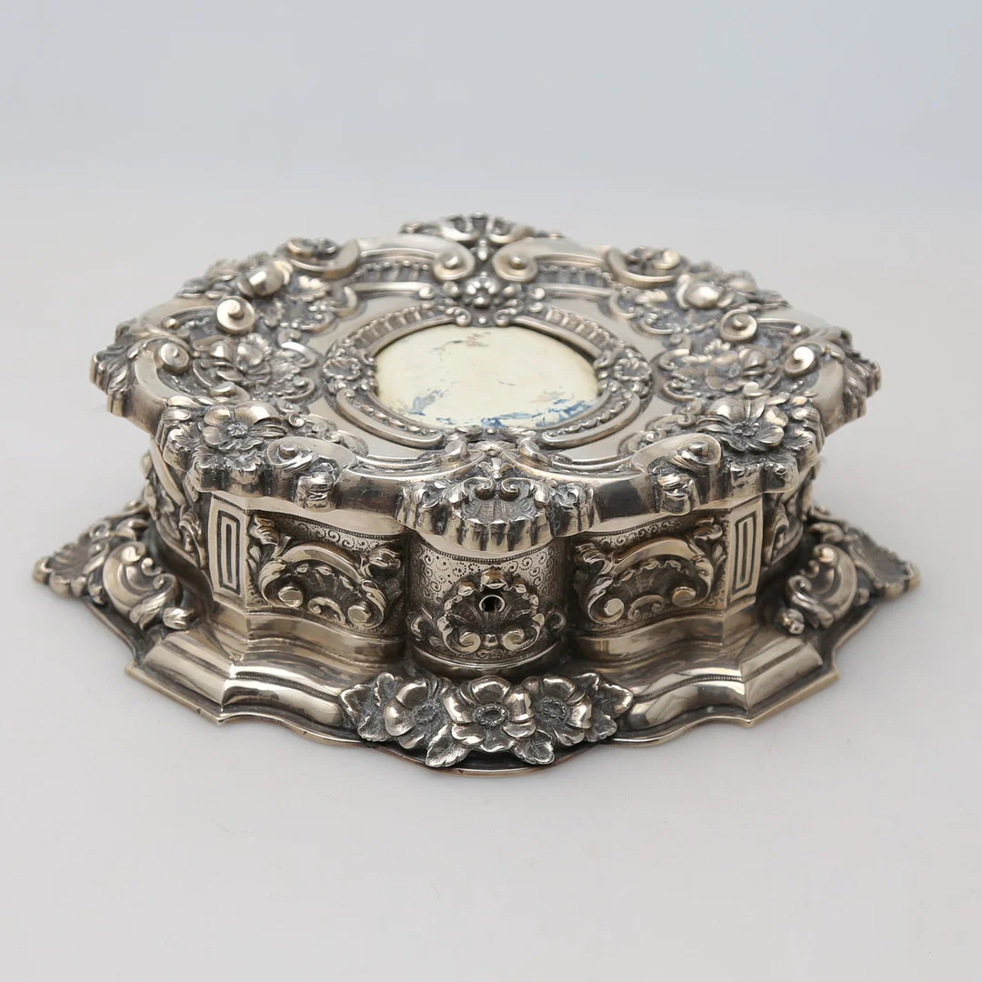 Portuguese silver box, early 20th Century. — Silver — Balclis