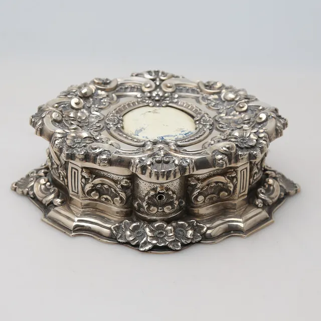 Portuguese silver box, early 20th Century.
