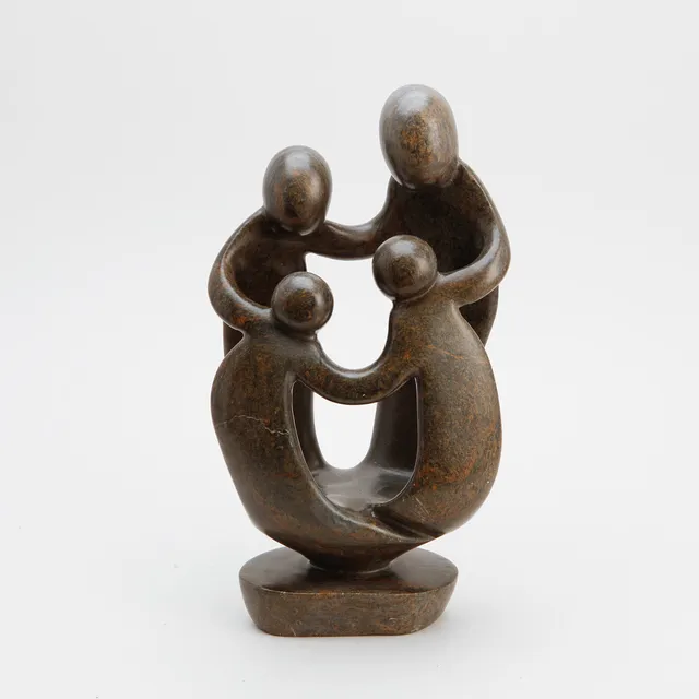 OIDENTIFIERAD KONSTNÄR. Skulptur, sten, signerad Shadrick Ru Piya.