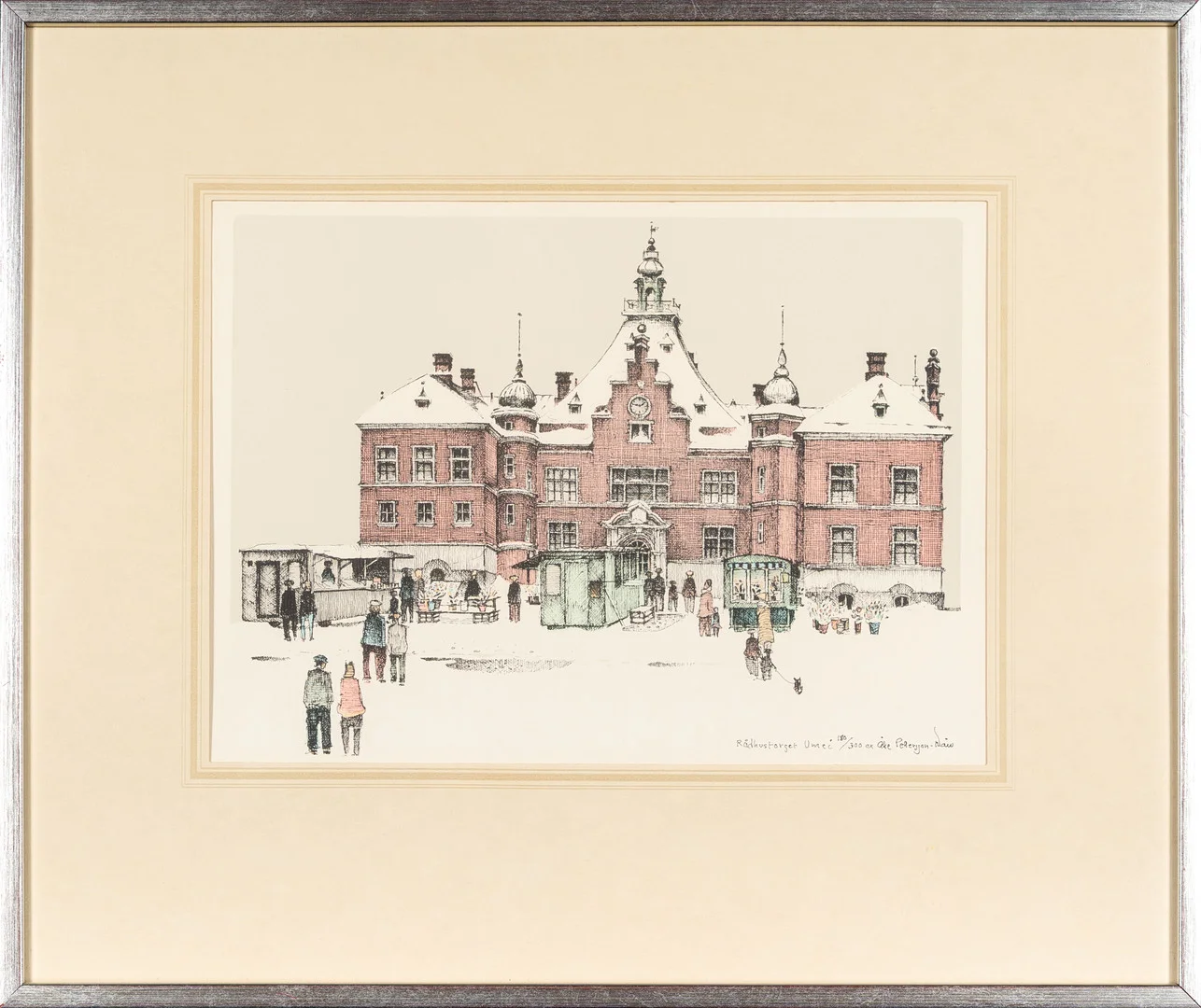 ÅKE PETTERSSON NÅW. Färglitografi, "Rådhustorget" Signerad, Numrerad 180/300. — Engravings & Prints — Norrlands Auktionsverk