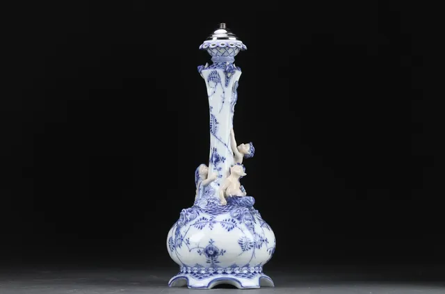 Arnold Krogh for Royal copenhagen, bordlampe nr. 1006