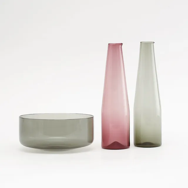 TIMO SARPANEVA. Karaffer, 2 st samt skål, glas, IIttala.