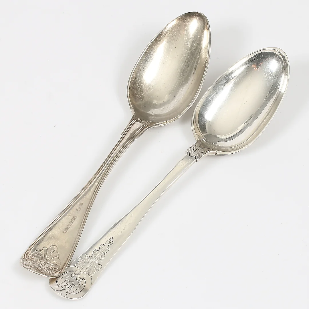 SKEDAR, 2 st. silver, bl.a. Christoffer Nordin (1819-1858), Hudiksvall. Vikt 128 gram. — Silver — Stadsauktion Sundsvall