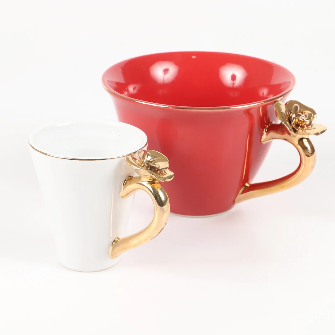 KERSTIN TILLBERG. Kaffe- samt tekoppar, keramik, Mölle. — Tableware — Helsingborgs Auktionskammare