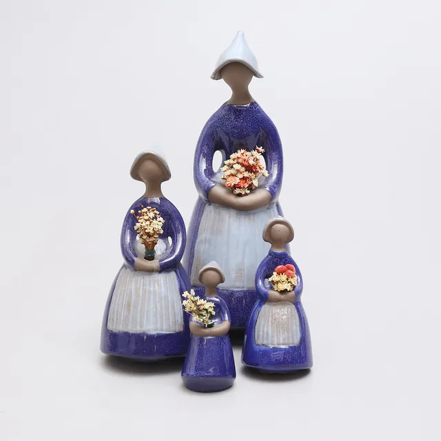 ELSI BOURELIUS. Figuriner, 4 st, Jie keramik, Gantofta.