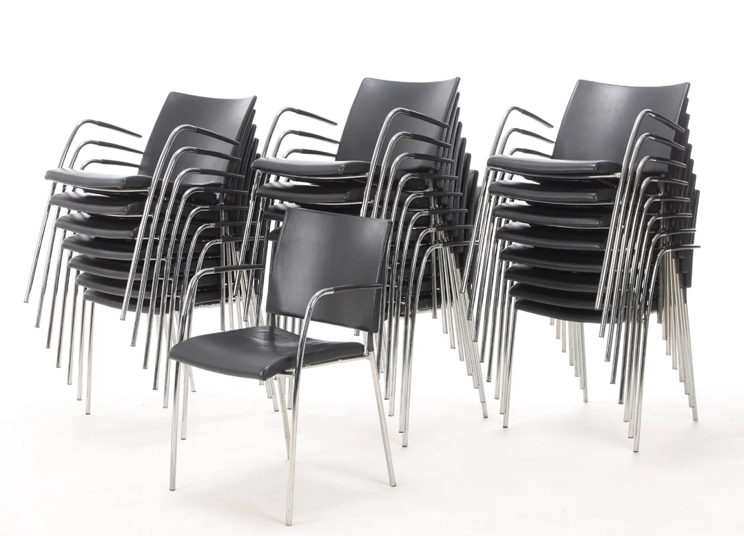 Johannes Foersom & Peter Hiort-Lorenzen/ Lammhults. Set of 24 armchairs, model Spira. (24) — Furniture/Chairs — Lauritz