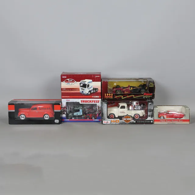 SIX BOXED MODEL VEHCLES INCLUDING TRUCKFEST LIMITED EDITION EXAMPLES (6).