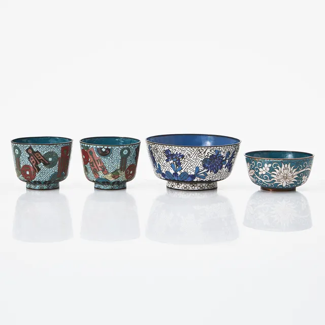 SKÅLAR, 4 stycken, cloisonné, Kina, tidigt 1900-tal, varav två är ett par.