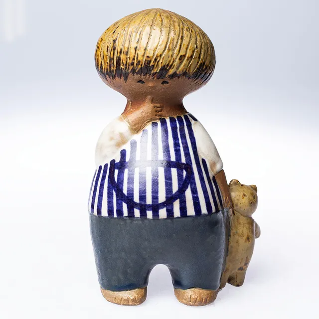 LISA LARSON. Figurin, "Malin", ur serien "Larssons ungar", Gustavsberg.
