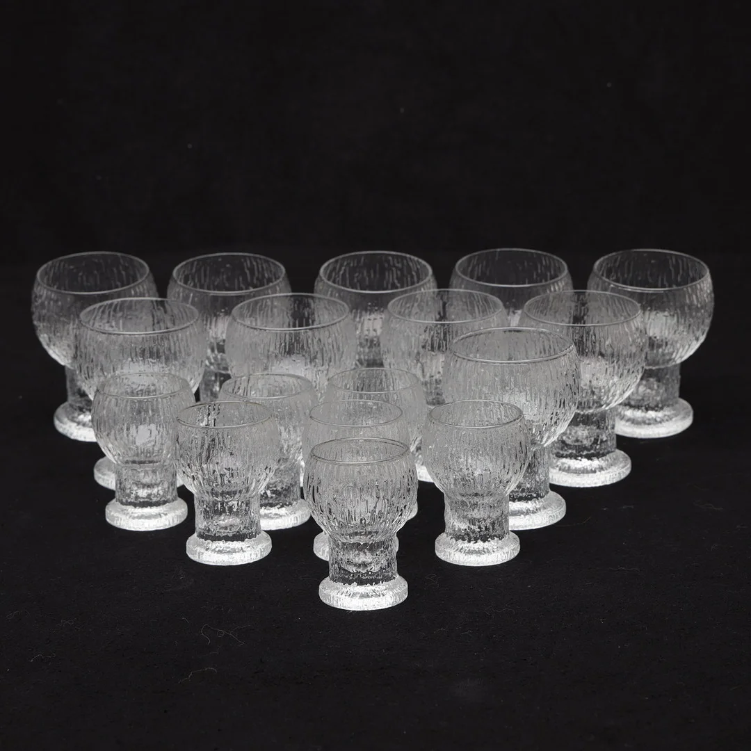 TIMO SARPANEVA. GLAS, 17 stycken, "Kekkerit", Iittala. — Utility glass — Borås Auktionshall