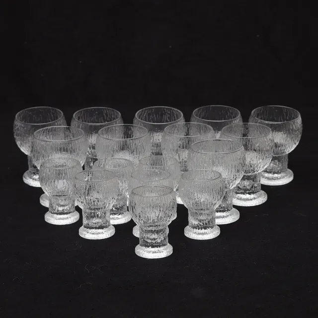 TIMO SARPANEVA. GLAS, 17 stycken, "Kekkerit", Iittala.
