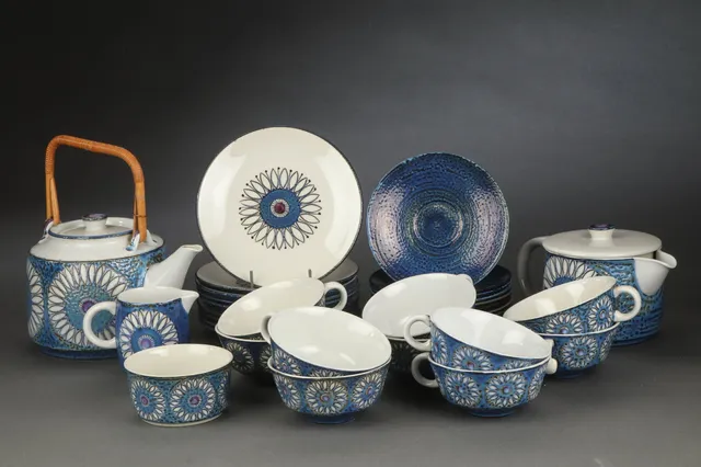 Berte Jessen for Aluminia / Royal Copenhagen. Samling 'Annette' stel af fajance (33)