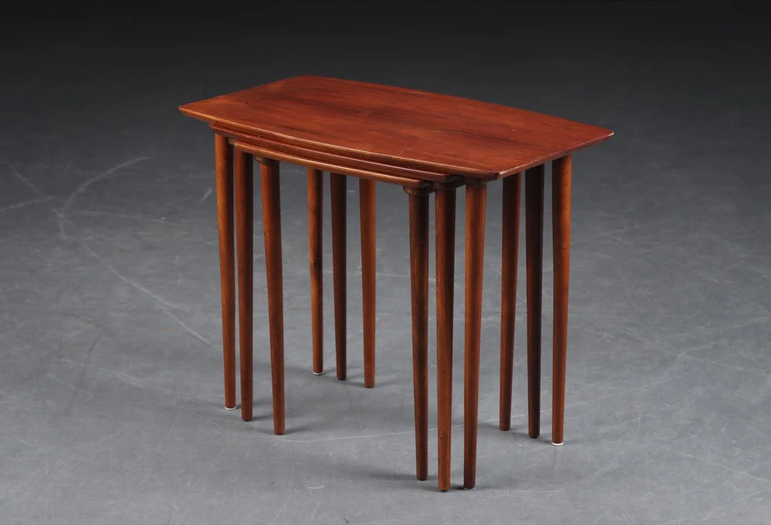 Sæt indskudsborde af palisander, 1960'erne — Furniture/Coffee tables, occasional tables — Lauritz