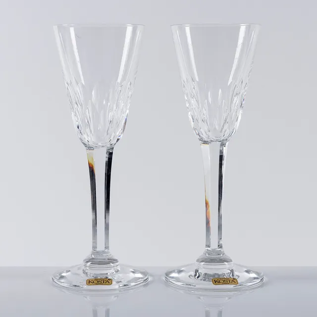 SIGURD PERSSON. Snapsglas, 21 st, "Carl Gustaf", Kosta, 1960/70-tal.