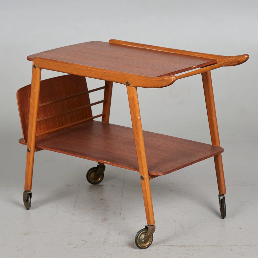 Servierwagen / Barwagen, Teak, 1960er Jahre. — Other — Stockholms Auktionsverk Köln