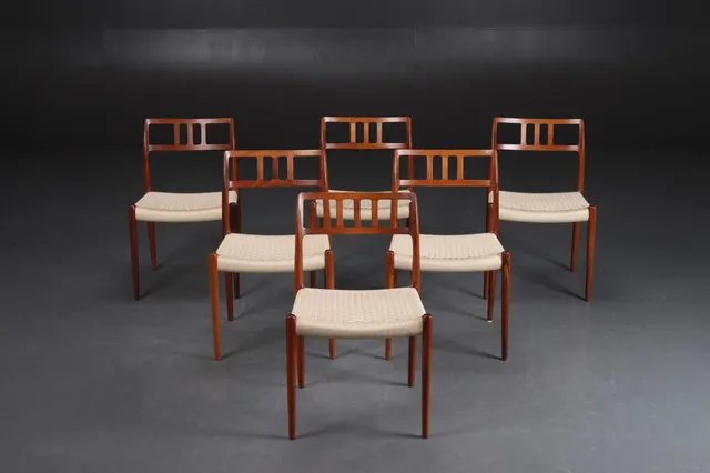 Niels  O. Møller. Six chairs in rosewood, model 79. (6)