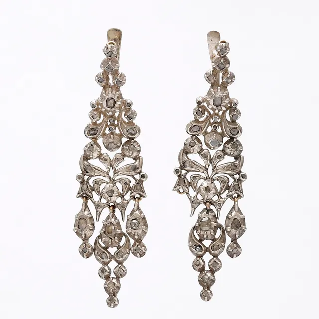 Catalan diamonds long earrings, 19th Century.