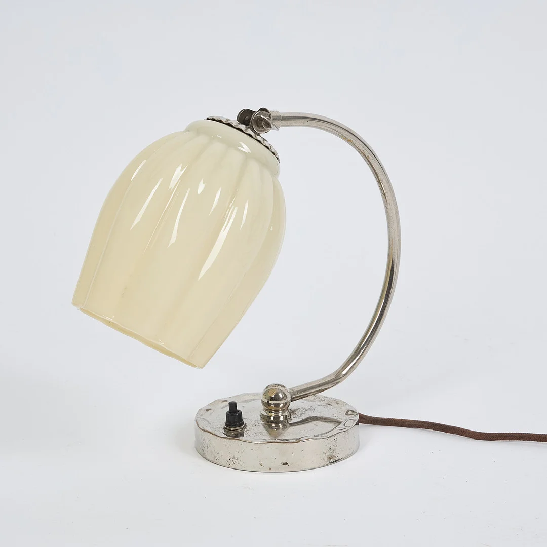 VÄGG/BORDS-LAMPA. Idman, 1940-tal. — Table Lamps — Stockholms Auktionsverk Helsinki