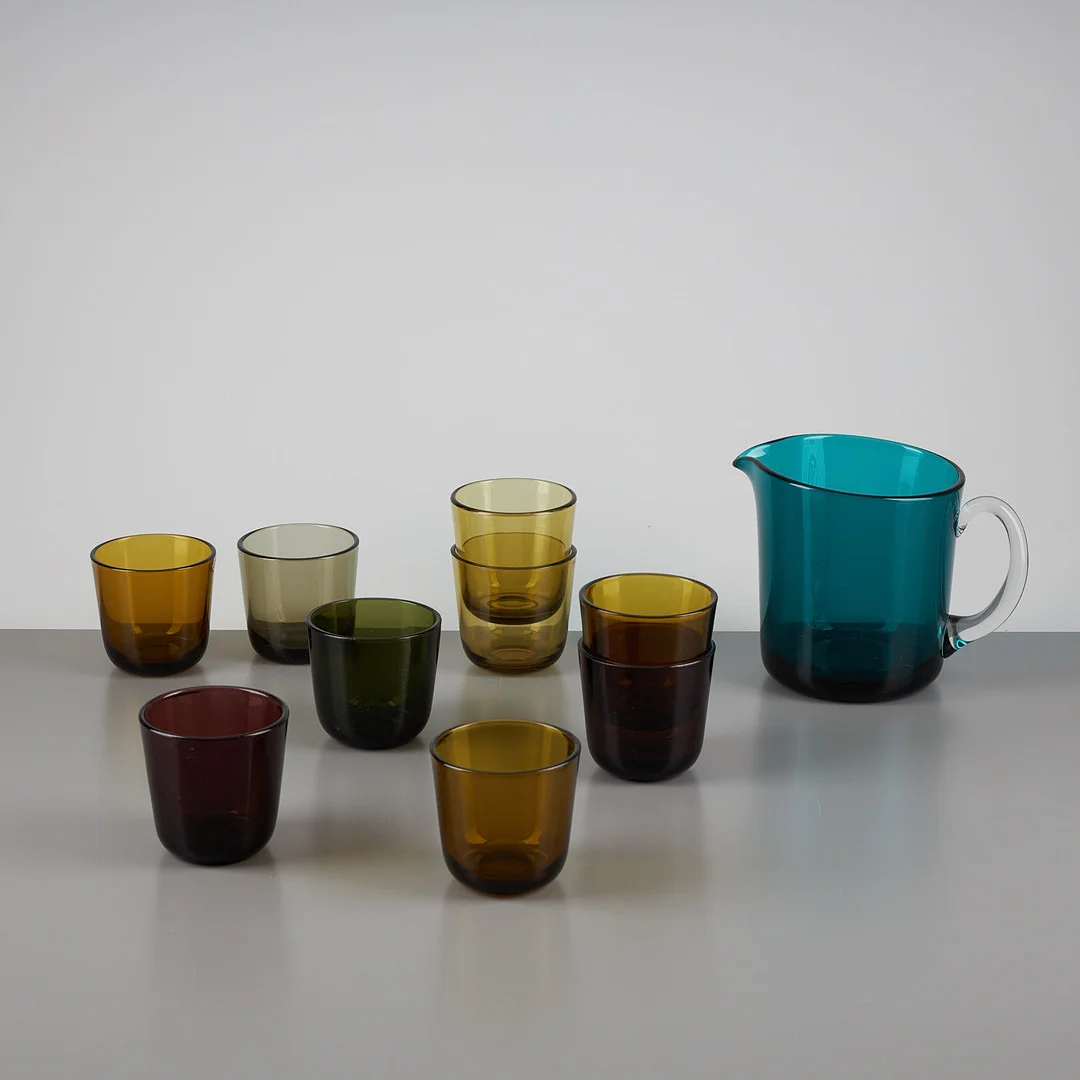 KAJ FRANCK. KANNA OCH 11 DRICKSGLAS, modell 5601 och 5023 Notsjö 1950/60-tal. — Utility glass — Stockholms Auktionsverk Helsinki