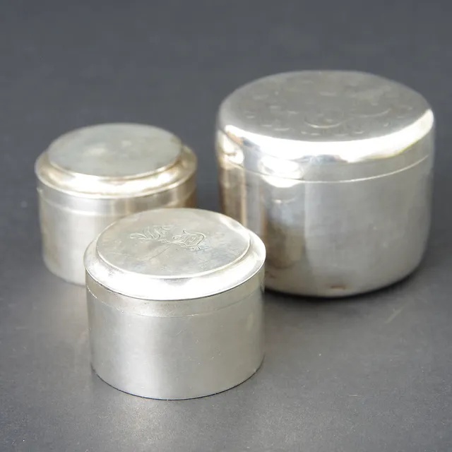 DOSOR MED LOCK, 3 stycken, silver.