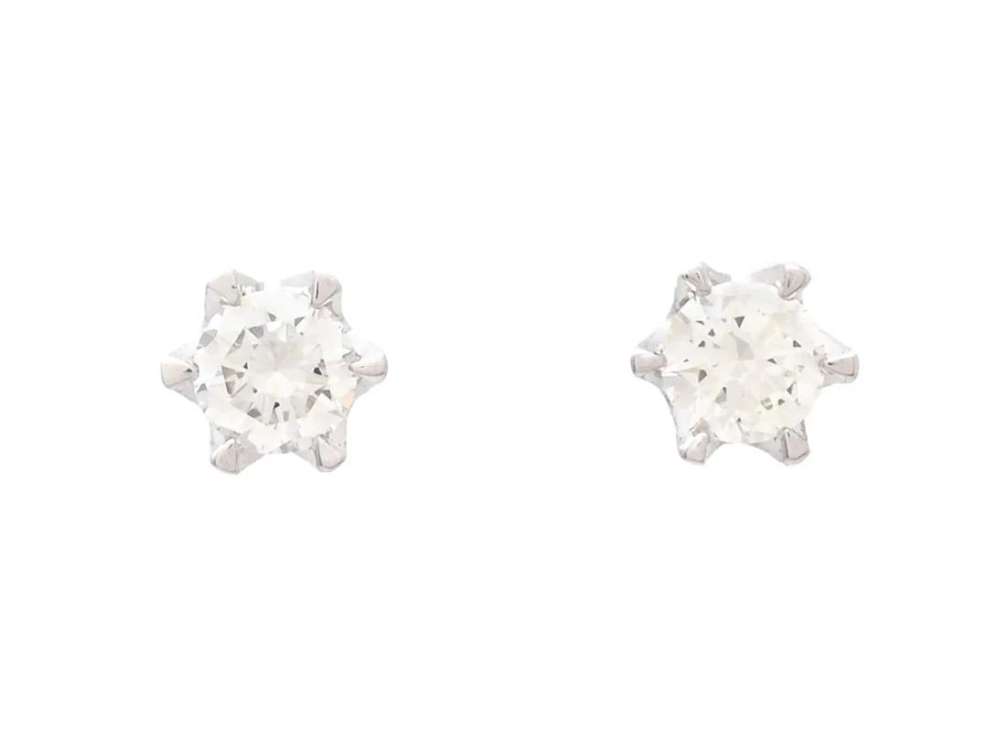 ENSTENSÖRHÄNGEN, 18K vitguld, briljantslipade diamanter ca 0,17 ctv, ca W-TCr/VS, stift, vikt 1,5 g. — Smycken/Enstensörhängen — Kaplans
