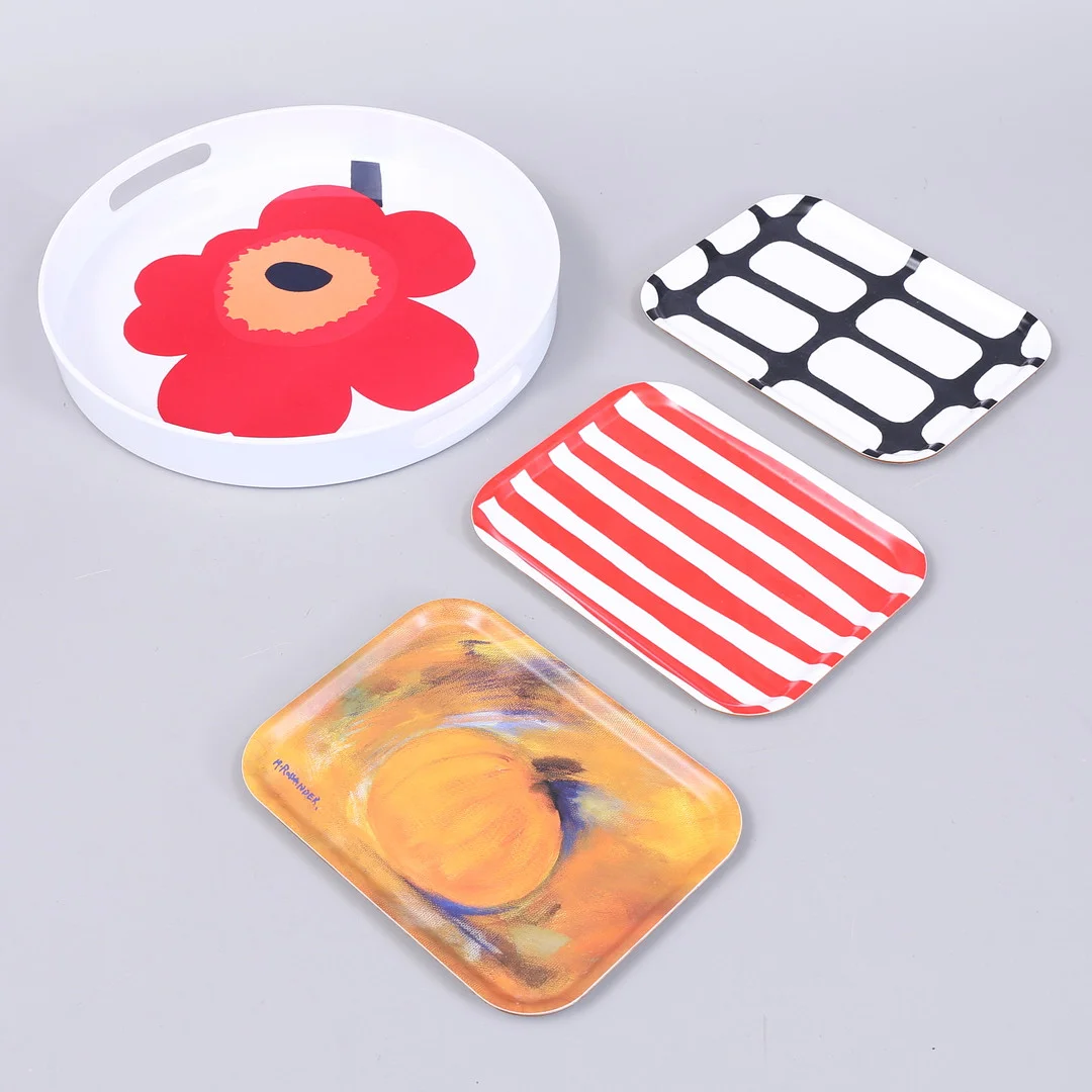 BRICKOR, 4 st, plast, Marimekko mm. — Miscellaneous — Växjö Auktionskammare