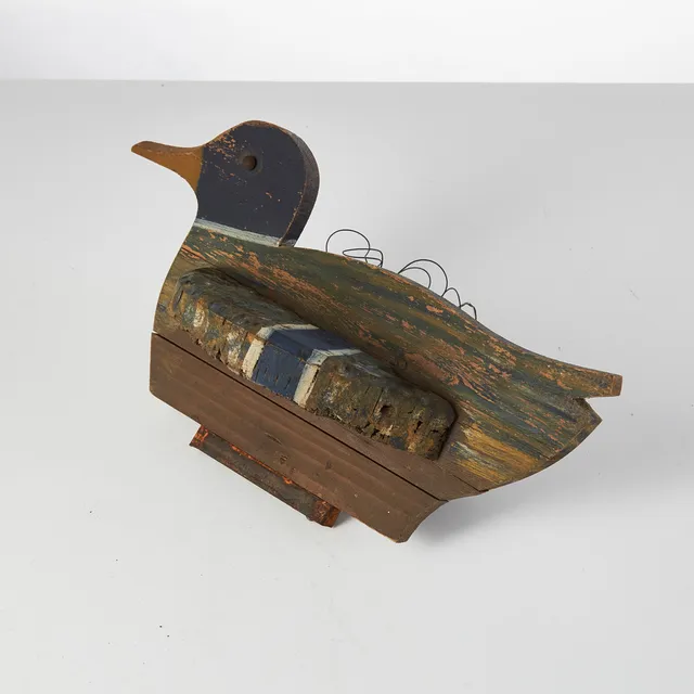 VETTE, 1900-talets första hälft, figursågat trä och kork, polykromt bemålad.