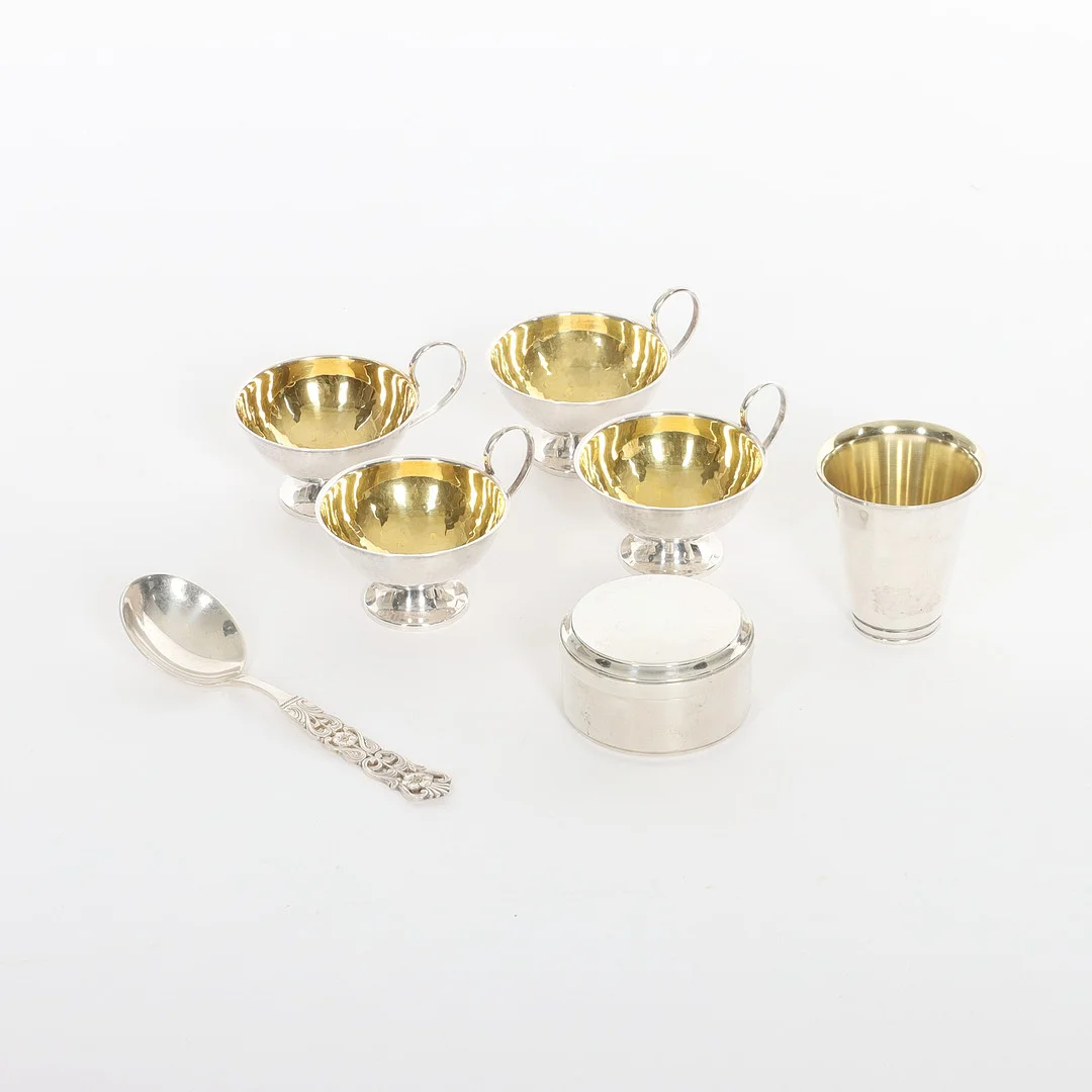 SILVERFÖREMÅL, 7 delar, 1961-1979. — Silver — Auktionsverket Engelholm